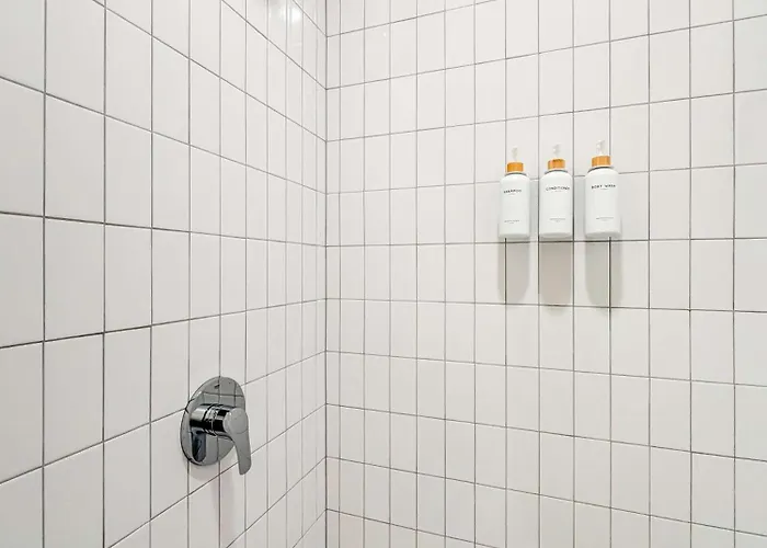 Wabash 4br - Pool Free In & Out Parking 6
