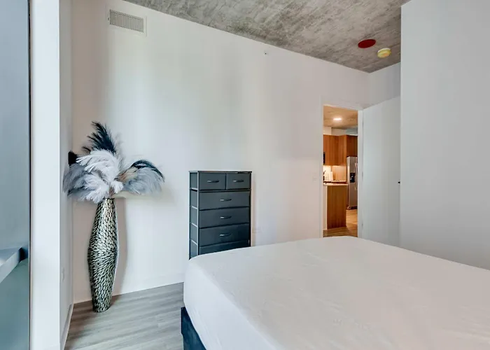 Wabash 4br - Pool Free In & Out Parking 6 Apartamento *